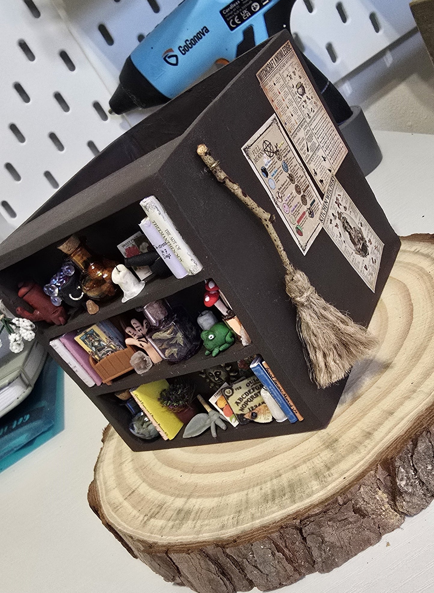 Apothecary Plant Pot