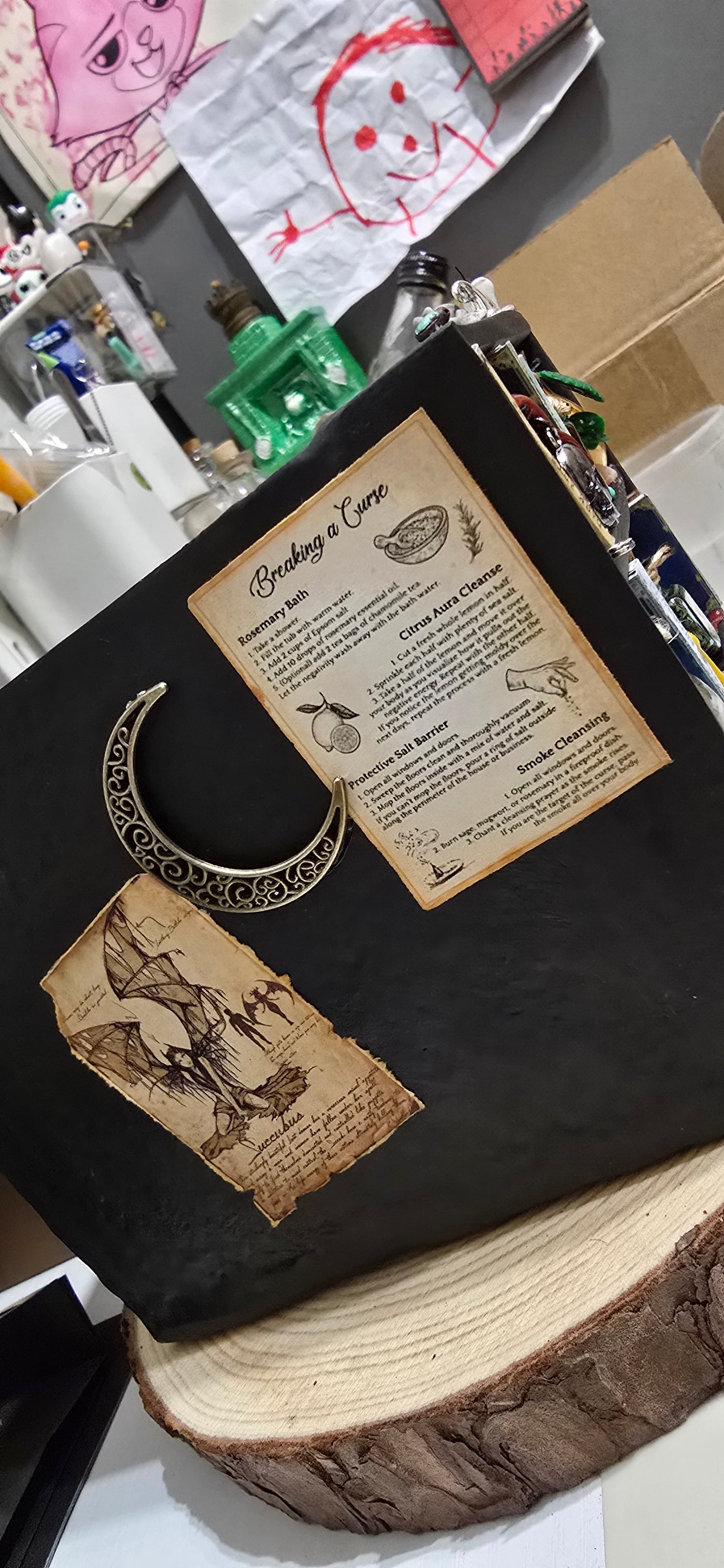 Apothecary Plant Pot