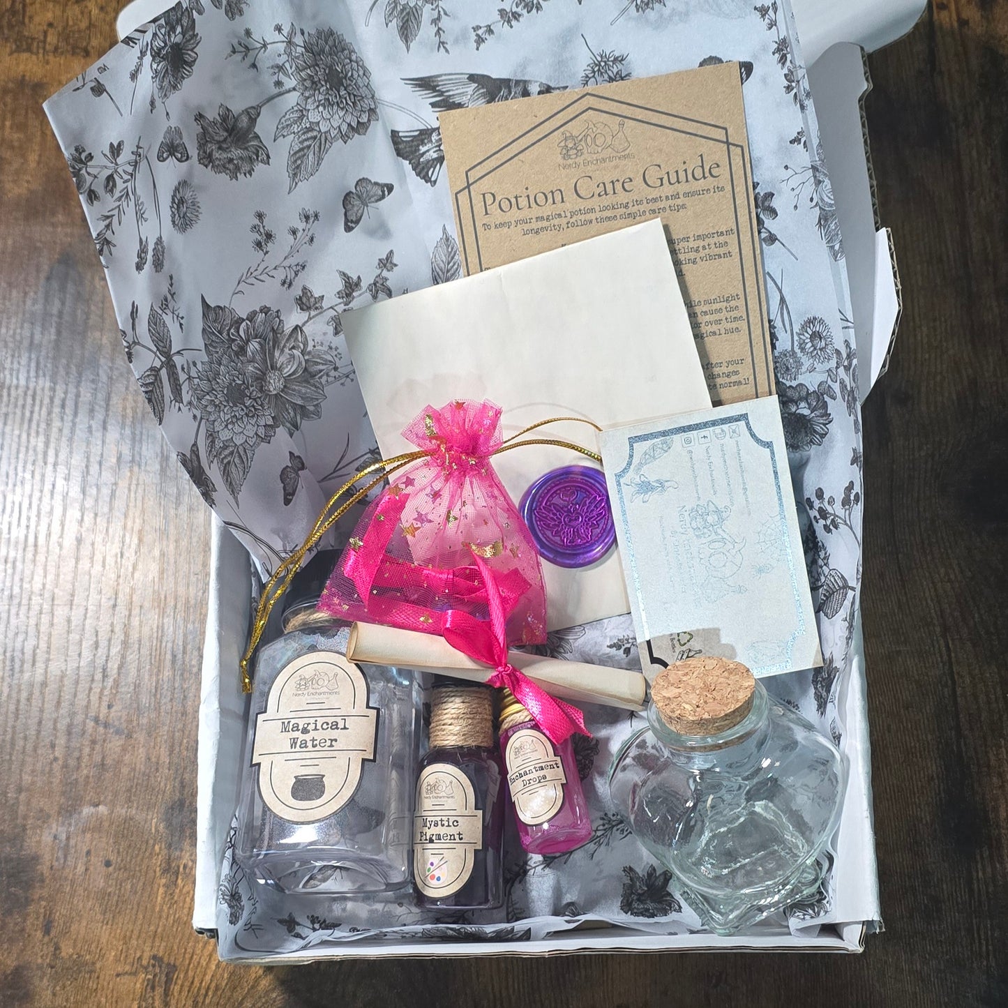 Amortentia DIY Potion Making Kit – Wizarding Love Potion Craft Set