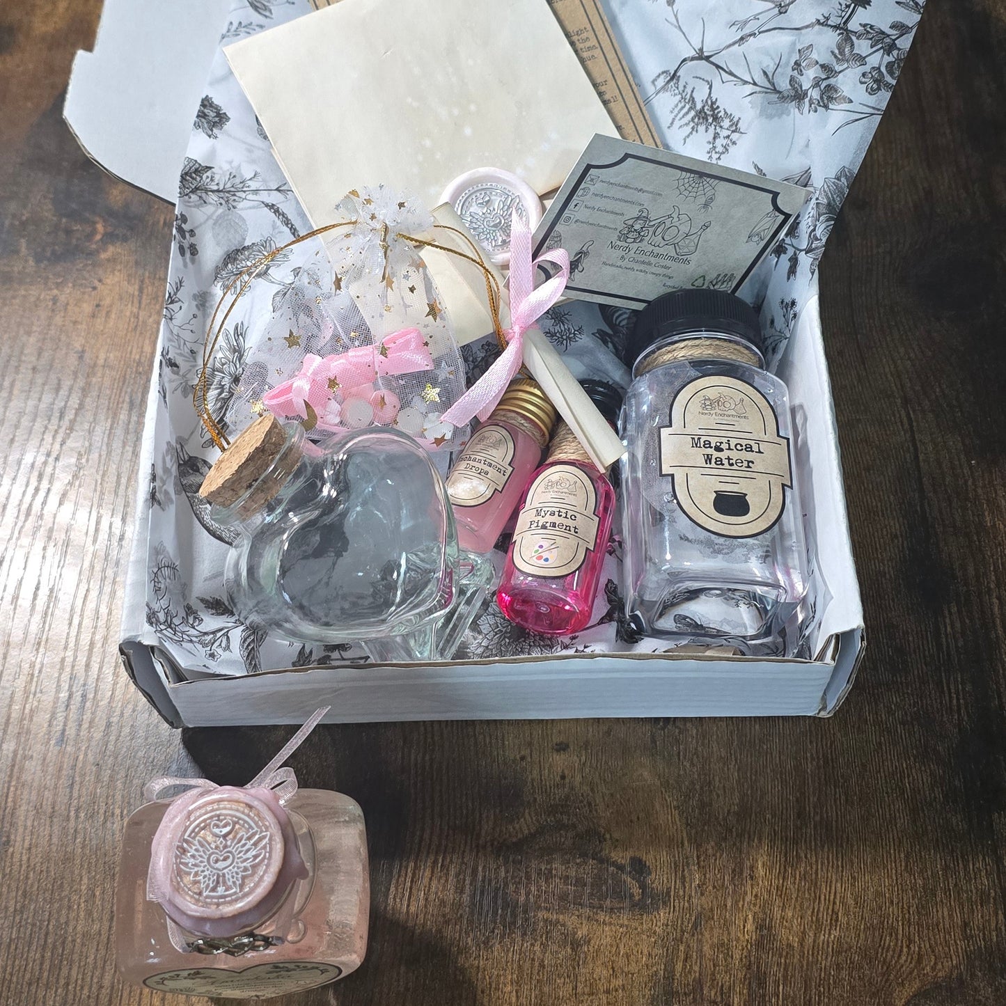 Amortentia DIY Potion Making Kit – Wizarding Love Potion Craft Set